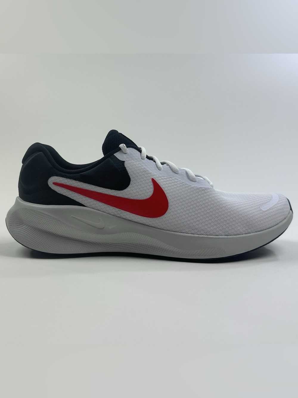Nike Revolution 7 Mens White Black Shoes Sneakers Running Athletic FB2207-102